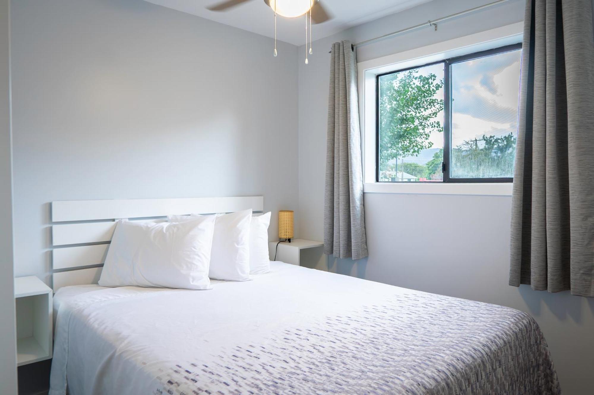 Poplars Motel On The Lake オソヨース エクステリア 写真